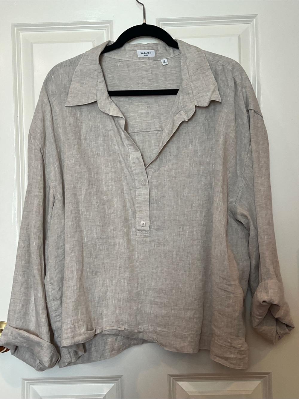 Aritzia Babaton Modernist top Ecru